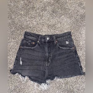 Black ultra high rise mom shorts!